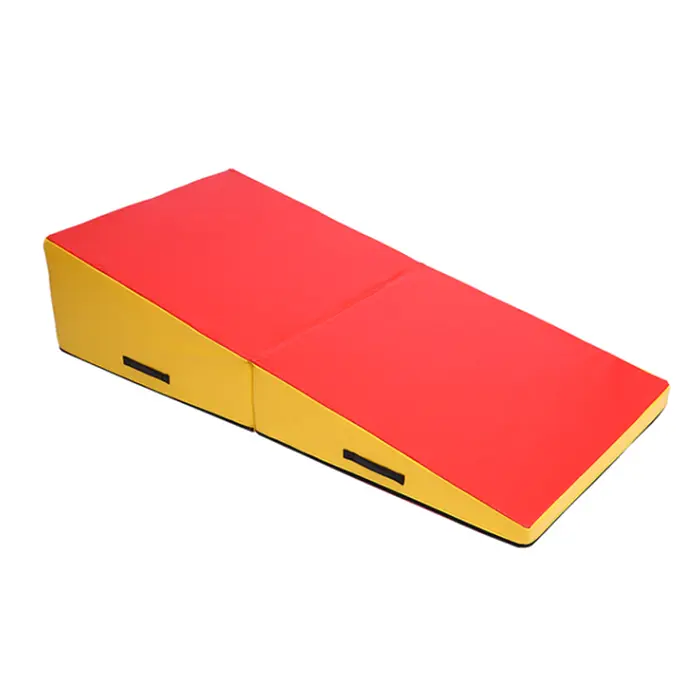 Triangulum tenens Mat